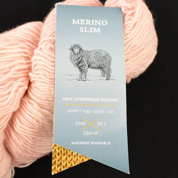 Fleece Artist Merino Slim Yarn 100% Superwash Merino Hand-Dyed Shell Pink - Picture 4 of 4